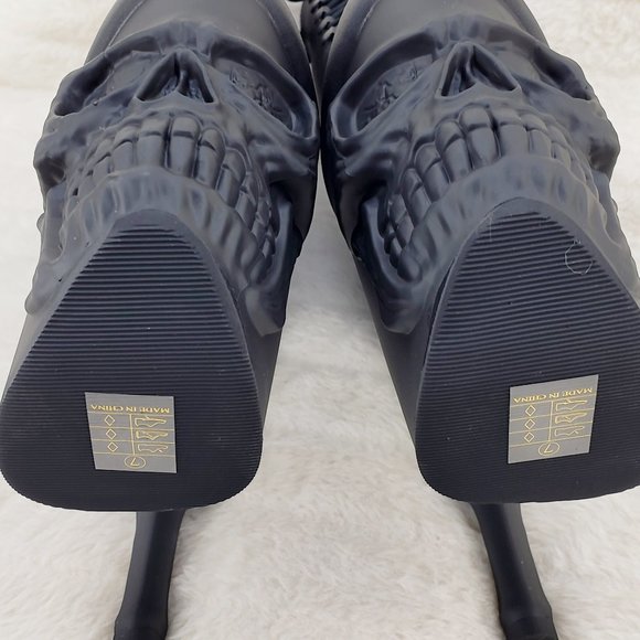 Skull Platform 8" Bone Heel Multi Strap Lace Up Thigh Boots Rapture 3028 - Picture 9 of 9